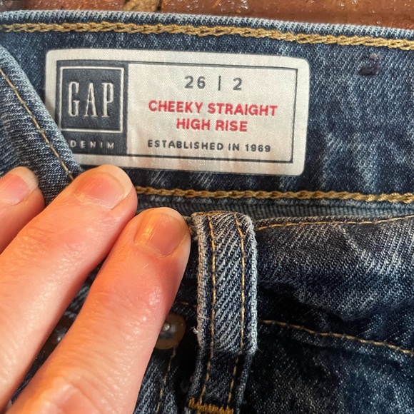 GAP Cheeky Straight Jean - Size 26/2 - Picture 4 of 4